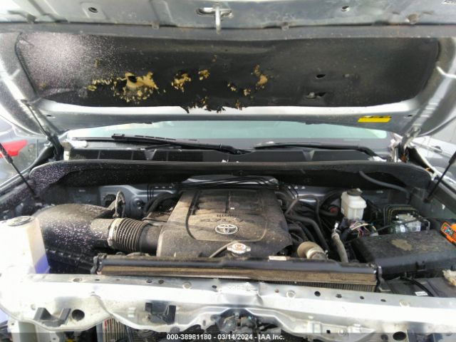 5TFDY5F15KX832919 Toyota Tundra Sr5 5.7l V8