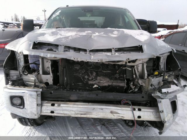 5TFDY5F15KX832919 Toyota Tundra Sr5 5.7l V8