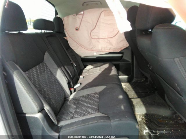 5TFDY5F15KX832919 Toyota Tundra Sr5 5.7l V8