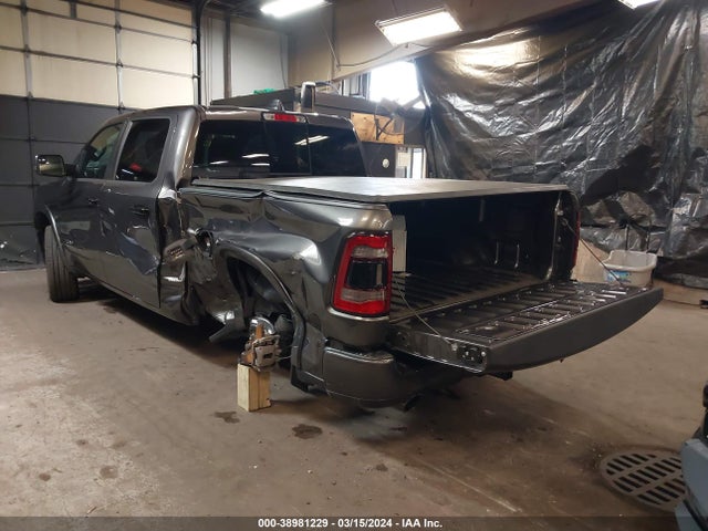 RAM 1500 Limited  4x4 5'7 Box 2023 1C6SRFHT5PN603241 Image 3