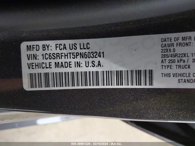 RAM 1500 Limited  4x4 5'7 Box 2023 1C6SRFHT5PN603241 Image 9
