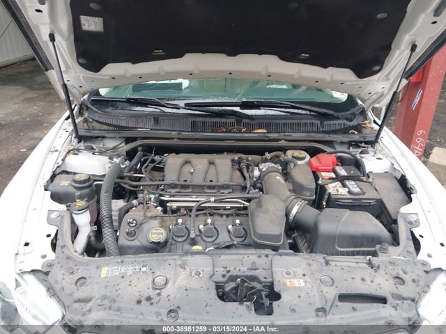 Ford Taurus Limited 2017 1FAHP2F86HG128663 Image 10