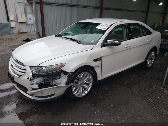 Ford Taurus Limited 2017 1FAHP2F86HG128663 Image 2
