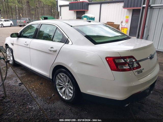 Ford Taurus Limited 2017 1FAHP2F86HG128663 Image 3