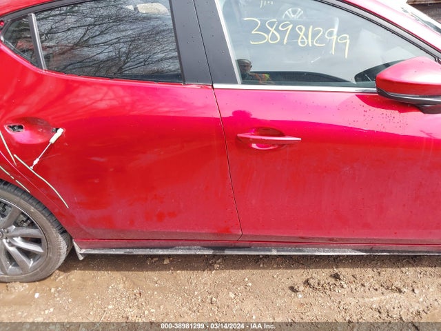 Mazda Mazda3 Preferred Package 2019 JM1BPBMM9K1125444 Image 13