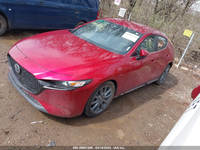 Mazda Mazda3 Preferred Package 2019 JM1BPBMM9K1125444 Image 2