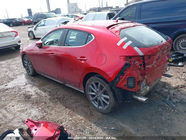 Mazda Mazda3 Preferred Package 2019 JM1BPBMM9K1125444 Image 3