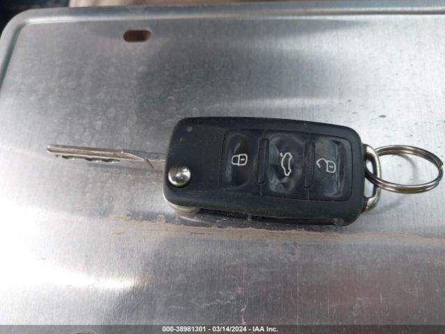 1VWBS7A35EC034832 Volkswagen Passat 1.8t Se