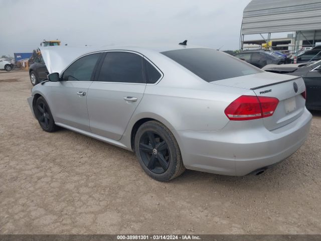 1VWBS7A35EC034832 Volkswagen Passat 1.8t Se