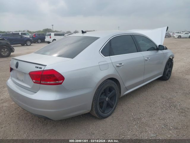 1VWBS7A35EC034832 Volkswagen Passat 1.8t Se