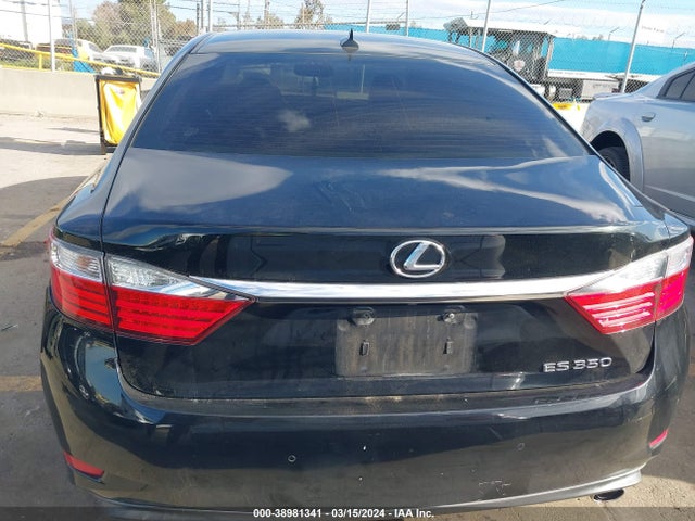 38981341 :رقم المزاد ، JTHBK1GG8D2064503 vin ، 2013 Lexus Es 350 مزاد بيع
