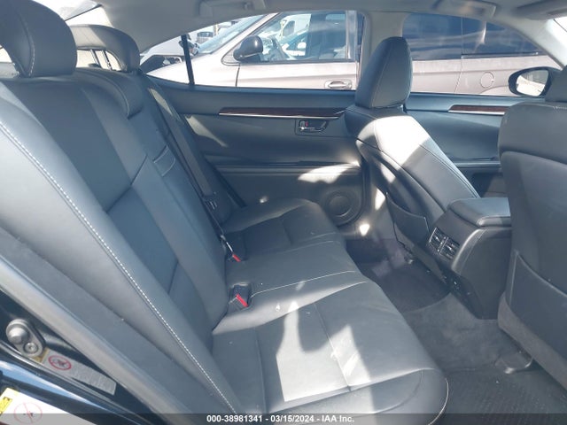 38981341 :رقم المزاد ، JTHBK1GG8D2064503 vin ، 2013 Lexus Es 350 مزاد بيع