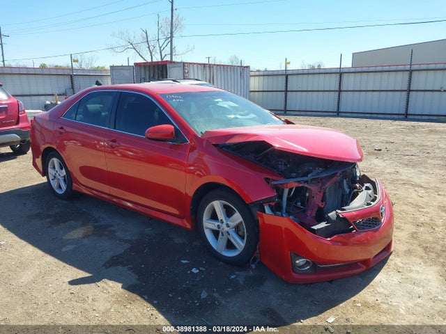 Toyota CAMRY SE 2014 4T1BF1FK7EU744020 Image 1