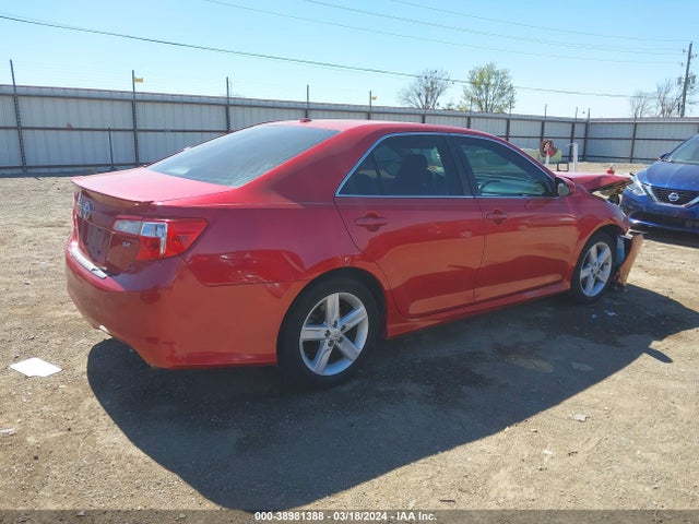 Toyota CAMRY SE 2014 4T1BF1FK7EU744020 Image 4
