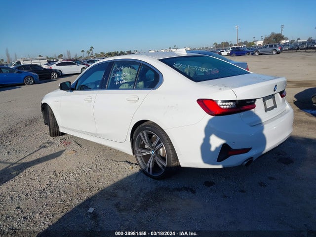 3MW5P7J03M8C02882 BMW 3 Series 330e