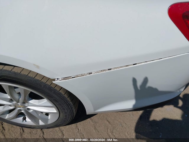 Chevrolet MALIBU LT 2018 1G1ZD5STXJF236663 Image 18