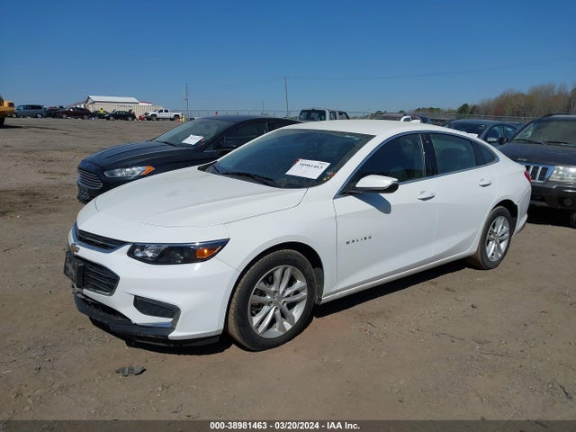 Chevrolet MALIBU LT 2018 1G1ZD5STXJF236663 Image 2