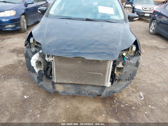 Ford FOCUS SE 2014 1FADP3F23EL194106 Image 20