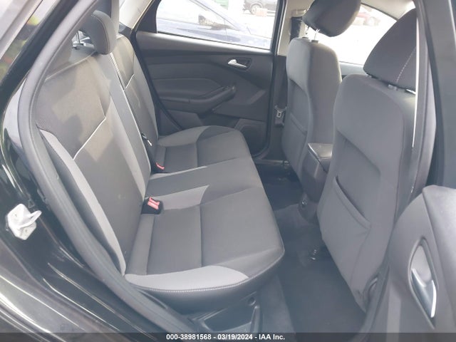 Ford FOCUS SE 2014 1FADP3F23EL194106 Image 8