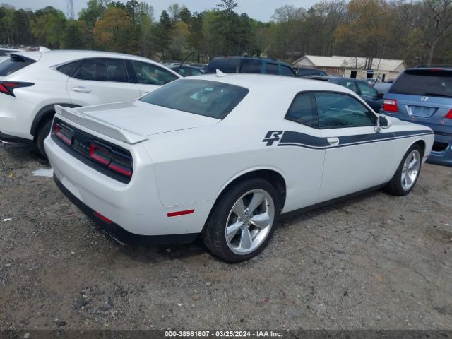 2C3CDZBT1FH711180 Dodge Challenger R/t Plus