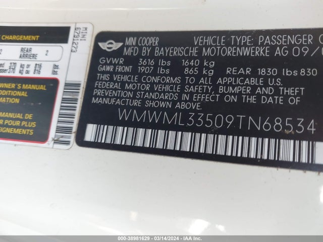 2009 MINI COOPER CLUBMAN WMWML33509TN68534 Photo 8