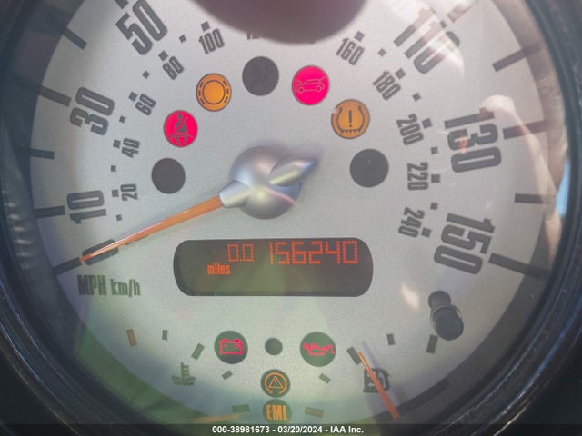2004 MINI COOPER S WMWRE33444TD85091 Photo 6