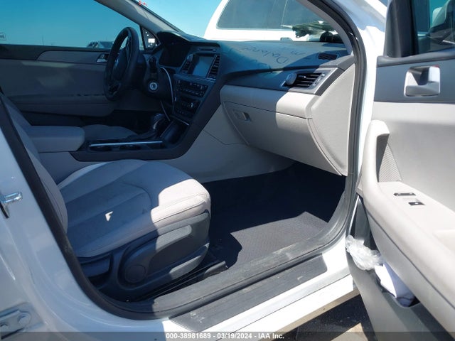 Hyundai SONATA SE 2016 5NPE24AF8GH282606 Image 5
