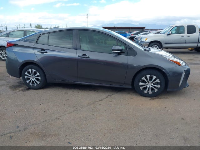 Toyota PRIUS XLE 2019 JTDL9RFU2K3003632 Image 13