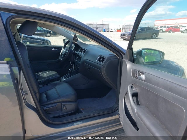 3VWD17AJ9EM283434 Volkswagen Jetta 1.8t Se