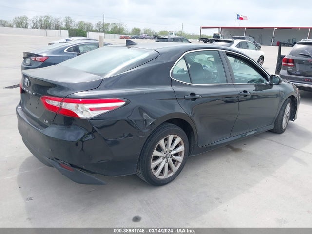 Toyota CAMRY LE 2019 4T1B11HK0KU834245 Image 4