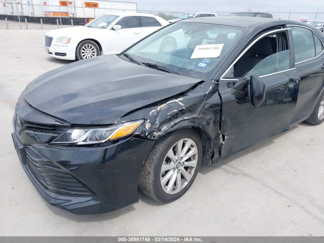 Toyota CAMRY LE 2019 4T1B11HK0KU834245 Image 6