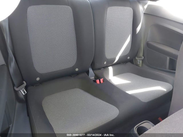 3VWFD7AT0JM719504 Volkswagen Beetle 2.0t Coast/2.0t S