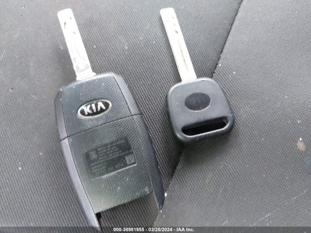 KIA Soul ! 2017 KNDJN2A26H7883672 Image 11