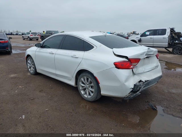 Chrysler 200 C 2015 1C3CCCCG0FN515451 Image 3