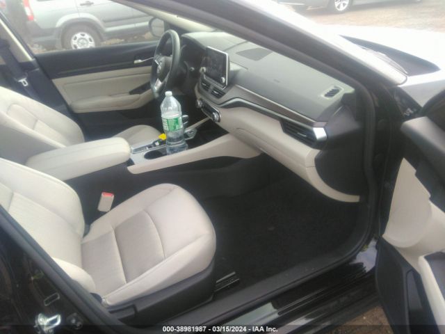 1N4BL4DW6RN358313 Nissan Altima Sv Intelligent Awd