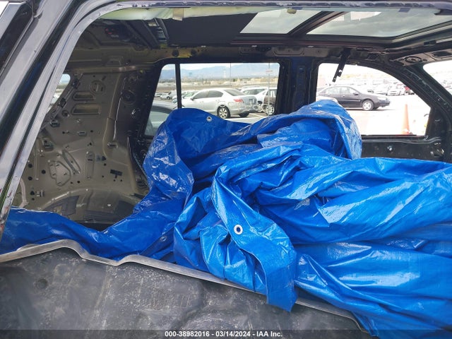 1GNSKTKL9NR239911 Chevrolet Tahoe 4wd High Country