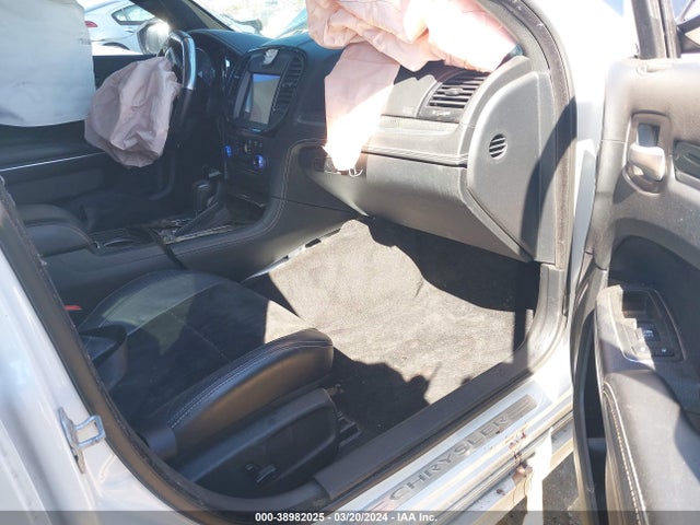 Chrysler 300 Srt 2014 2C3CCAFJ8EH260082 Image 5