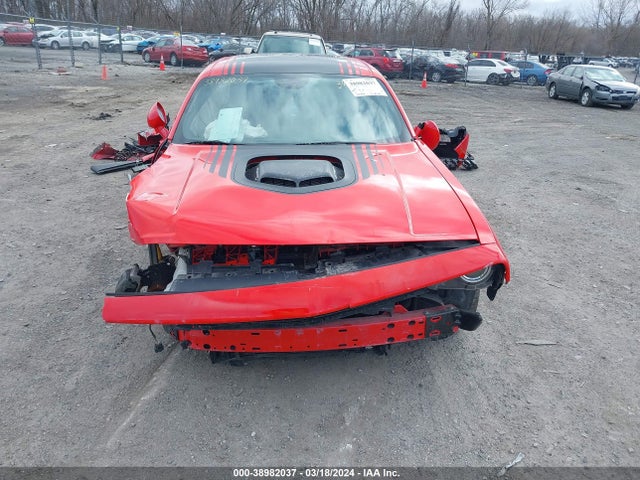 2C3CDZAT6FH869130 Dodge Challenger Sxt Or R/t