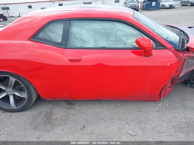 2C3CDZAT6FH869130 Dodge Challenger Sxt Or R/t
