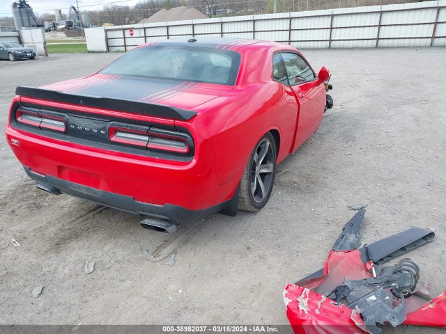 2C3CDZAT6FH869130 Dodge Challenger Sxt Or R/t