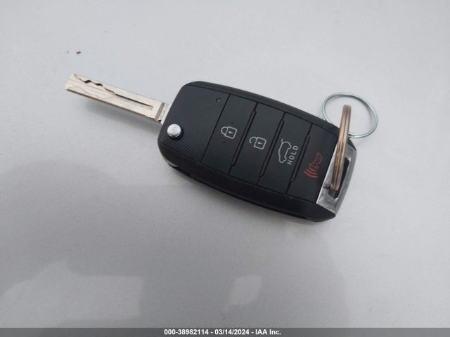 KIA SOUL + 2015 KNDJP3A59F7790605 Image 11