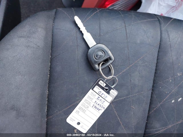 38982158 :رقم المزاد ، JM1DE1KZ6D0159079 vin ، 2013 Mazda Mazda2 Sport مزاد بيع