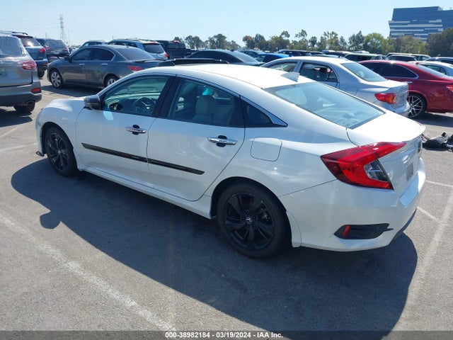 Honda Civic Touring 2016 19XFC1F97GE200839 Image 3