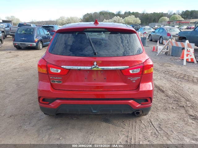 JA4AP4AU8KU017613 Mitsubishi Outlander Sport 2.0 Se