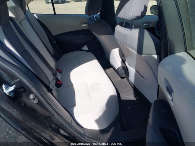 JTDEPMAE6MJ164565 Toyota COROLLA LE