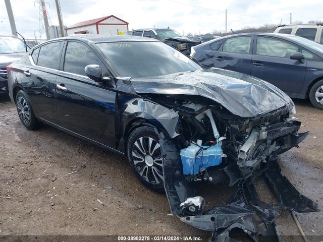 2019 1N4BL4BV2KC232641 main image