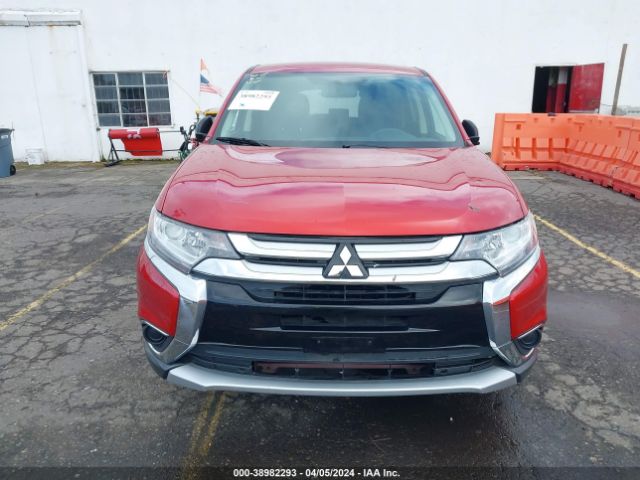 JA4AD2A33JZ004404 Mitsubishi Outlander Es