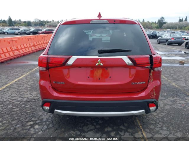 JA4AD2A33JZ004404 Mitsubishi Outlander Es