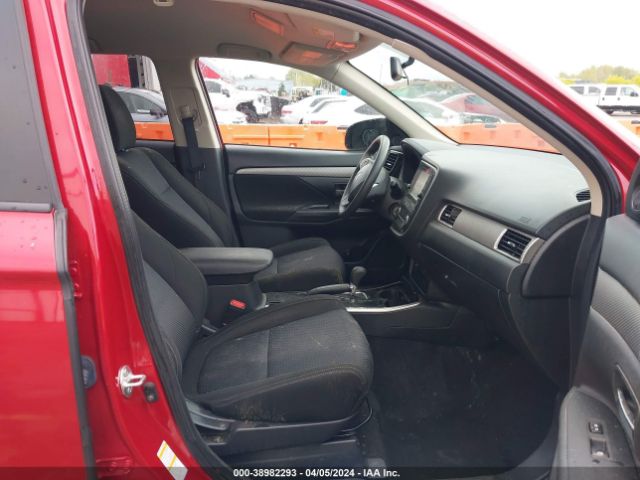 JA4AD2A33JZ004404 Mitsubishi Outlander Es