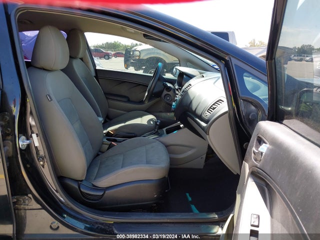 KIA FORTE LX 2015 KNAFK4A64F5400165 Image 5